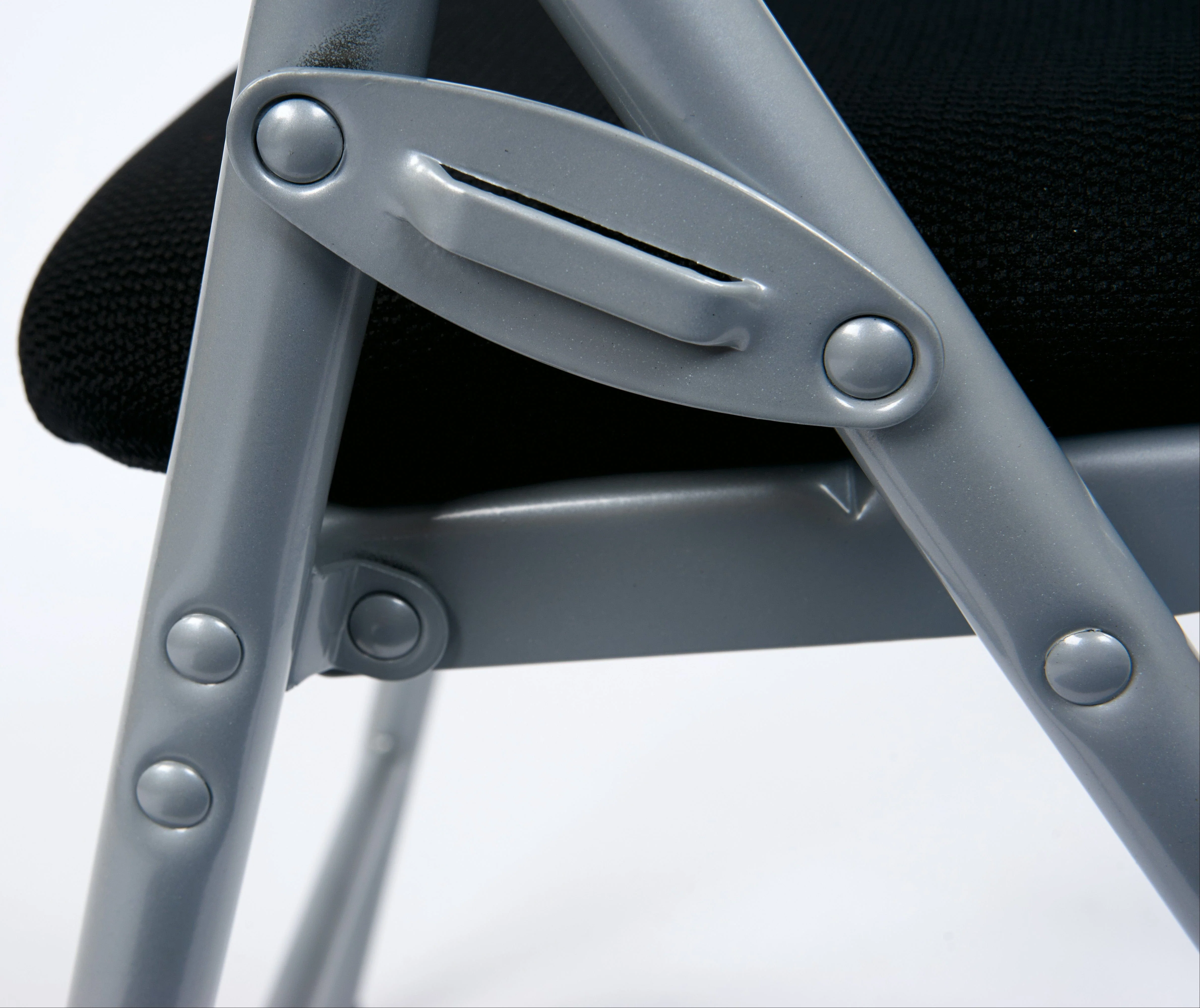 Work Smart Fan Back Fabric Folding Chair, 4-Pack [FC8100NS] - Image 3